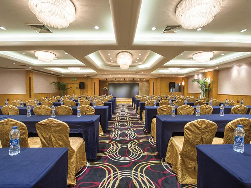 Park Inn By Radisson Shanghai Downtown Zewnętrze zdjęcie